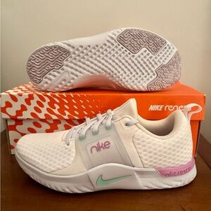 Womens Nike Renew In-Season TR 10